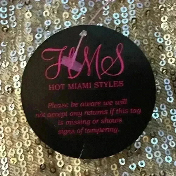 Hot Miami Styles Small sequins shorts with crop balloon sleeve back zip - Picture 6 of 6